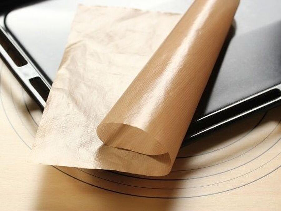繰り返し使えるクッキングシートが超便利! ~カットしてさらに使いやすく