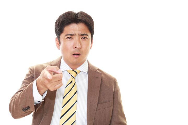 男性100人が証言!「仕事できないけど出世する」のはこんな奴!