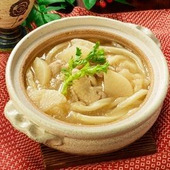 お鍋がうれしい季節♪「鶏肉と大根のおろし煮うどん」