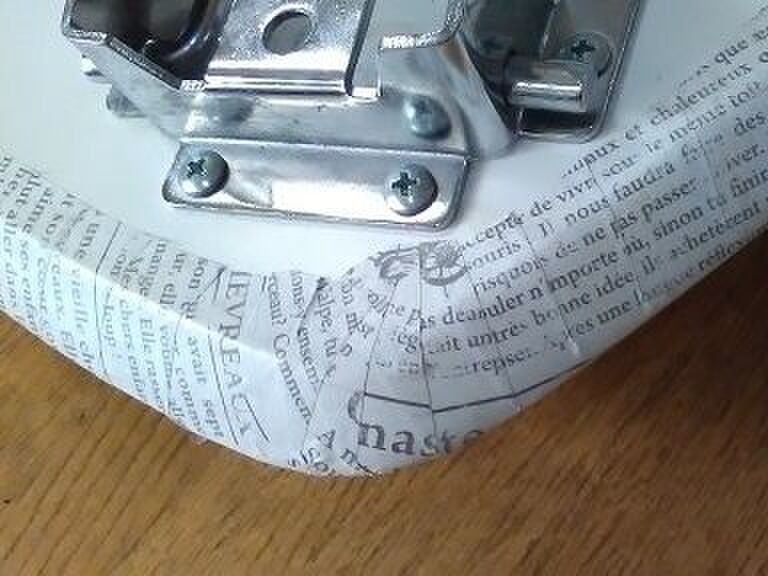 ダイソーのリメイクシート で傷だらけのテーブルを新品のように 作り方を詳しく説明します 暮らしニスタ ダイソーのリメイクシート で傷だらけのテーブルを新品のように 作り方を詳しく説明します 暮らしニスタ