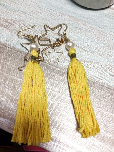 タッセルの作り方と活用術まとめ 可愛いアクセ 雑貨を作ろう 暮らしニスタ