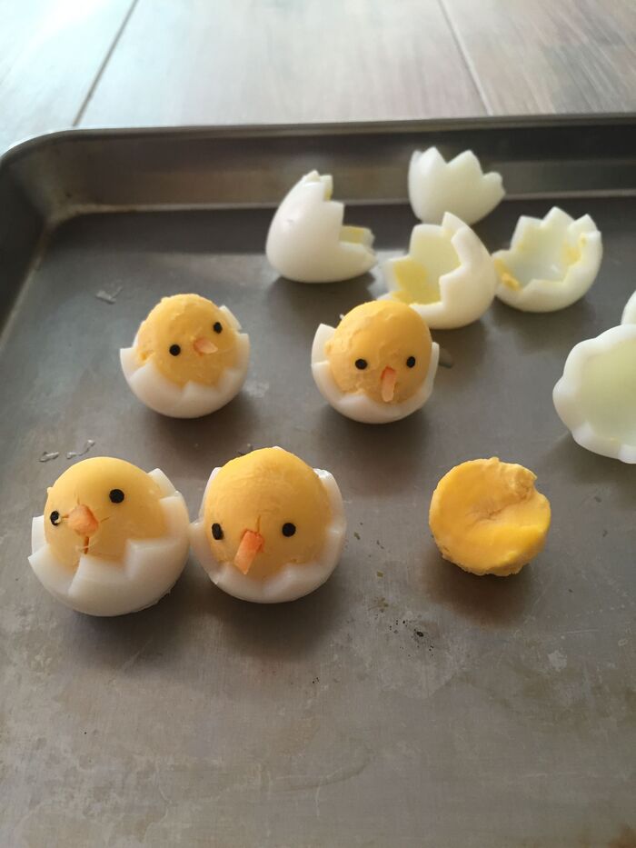 うずらのゆで卵を飾り切りにする