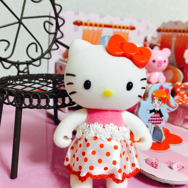 ハローキティ マスコット ×〇×〇ギャル｜プライズ・くじ・グッズ情報ならセガプラザ PEDRO アユニ・D ぬいぐるみ キティーちゃん着せ替え付き