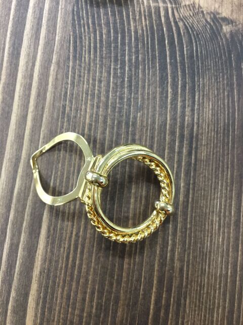 地味にスゴイ スカーフリングの基本の使い方 暮らしニスタ 地味にスゴイ スカーフリングの基本の使い方 暮らしニスタ