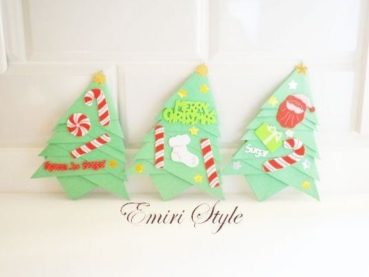画用紙で簡単 ぷっくり可愛い 立体的ツリーのクリスマスカード ツリーの折り方 子供と工作 暮らしニスタ