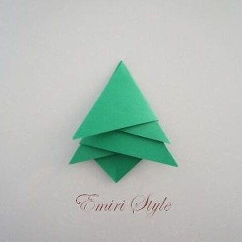 画用紙で簡単 ぷっくり可愛い 立体的ツリーのクリスマスカード ツリーの折り方 子供と工作 暮らしニスタ 画用紙で簡単 ぷっくり可愛い 立体的ツリーのクリスマスカード ツリーの折り方 子供と工作 暮らしニスタ