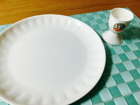 合計0円 セリアのエッグスタンドとお皿で ケーキスタンドを手作り 暮らしニスタ 合計0円 セリアのエッグスタンドとお皿で ケーキスタンドを手作り 暮らしニスタ