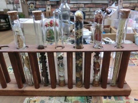 100均リメイク ディッシュスタンドに試験管ディスプレイ 暮らしニスタ 100均リメイク ディッシュスタンドに試験管ディスプレイ 暮らしニスタ