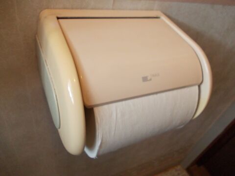 100均diy トイレットペーパーホルダーをデコパージュ アイアン風リメイク 暮らしニスタ 100均diy トイレットペーパーホルダーをデコパージュ アイアン風リメイク 暮らしニスタ