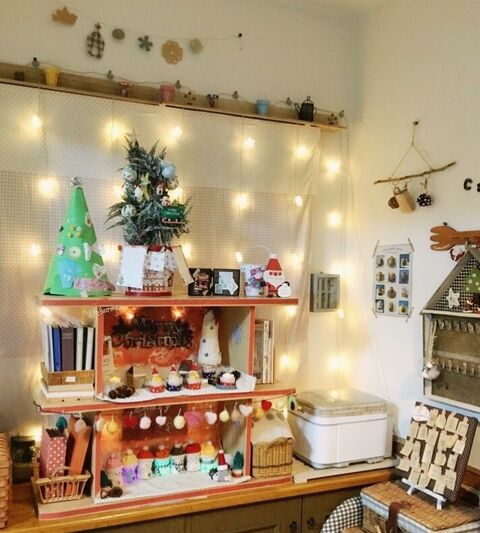 100均 廃材で キラキラ手作りいっぱいクリスマスコーナーの完成 暮らしニスタ 100均 廃材で キラキラ手作りいっぱいクリスマスコーナーの完成 暮らしニスタ