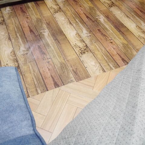 ダイソー リメイクシートで床をイメチェン 費用700円 暮らしニスタ ダイソー リメイクシートで床をイメチェン 費用700円 暮らしニスタ