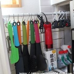 100均の突っ張り棒を使ったアイデアのまとめ40選 オシャレな収納を低価格で実現できる 暮らしニスタ 100均の突っ張り棒を使ったアイデアのまとめ40選 オシャレな収納を低価格で実現できる 暮らしニスタ