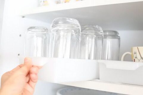 見せて 隠してコップやマグカップ収納 おしゃれにスッキリ収納する技28選 暮らしニスタ 見せて 隠してコップやマグカップ収納 おしゃれにスッキリ収納する技28選 暮らしニスタ
