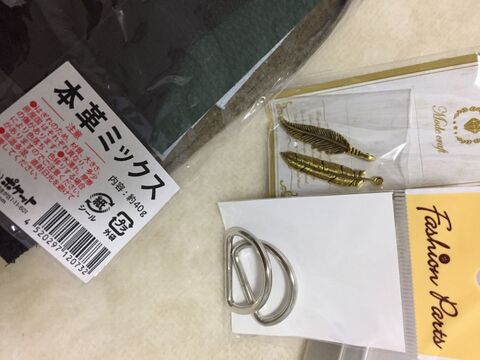 簡単 100均で作る革小物 キーホルダーとキーカバー 暮らしニスタ 簡単 100均で作る革小物 キーホルダーとキーカバー 暮らしニスタ