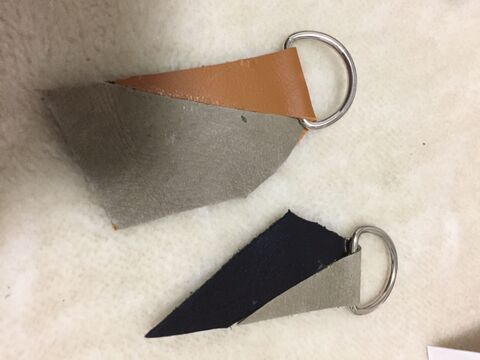 簡単 100均で作る革小物 キーホルダーとキーカバー 暮らしニスタ 簡単 100均で作る革小物 キーホルダーとキーカバー 暮らしニスタ
