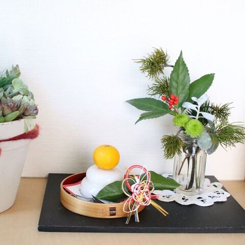 100均ブラックボードで 厳かに玄関お正月飾り 暮らしニスタ 100均ブラックボードで 厳かに玄関お正月飾り 暮らしニスタ