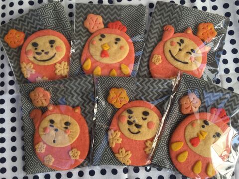 セリアのクッキー型でおめでたい日に 可愛いダルマクッキー 暮らしニスタ セリアのクッキー型でおめでたい日に 可愛いダルマクッキー 暮らしニスタ