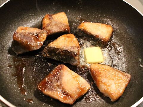 子どもが喜ぶお魚レシピ 鰤のバターポン酢ソテー 暮らしニスタ 子どもが喜ぶお魚レシピ 鰤のバターポン酢ソテー 暮らしニスタ