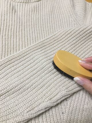 コートやニットの普段のお手入れに最適 100均毛玉取りブラシ 暮らしニスタ コートやニットの普段のお手入れに最適 100均毛玉取りブラシ 暮らしニスタ