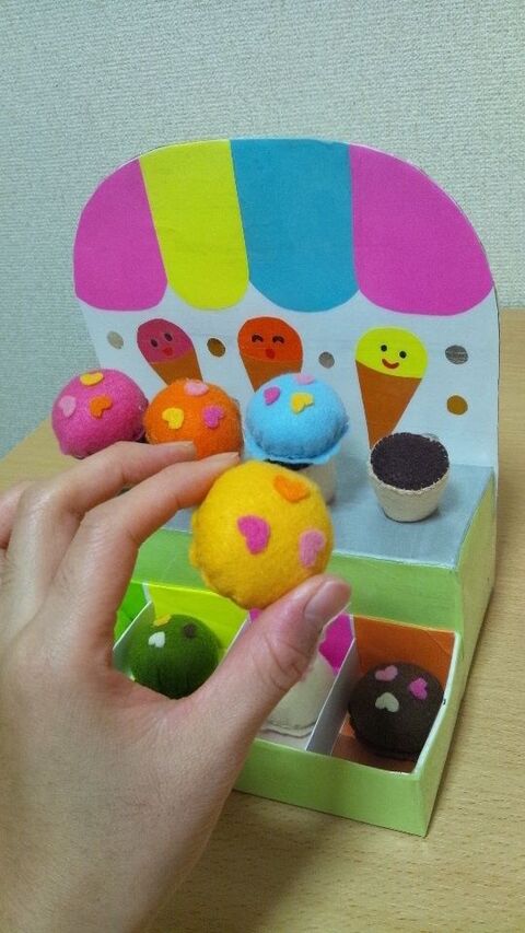 100均素材と牛乳パックでままごとアイス屋さんをdiy 暮らしニスタ