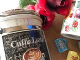 デコパージュでリメイク❣️紅茶のキャニスターをカフェ風に！
