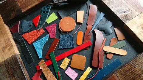 ハンドメイド レザークラフト初心者さんおすすめ 100均工具で作る革小物作り 暮らしニスタ ハンドメイド レザークラフト初心者さんおすすめ 100均工具で作る革小物作り 暮らしニスタ