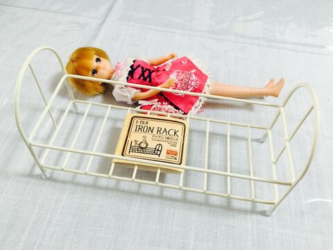 100均材料で リカちゃん用キティソファを手作り 暮らしニスタ 100均材料で リカちゃん用キティソファを手作り 暮らしニスタ