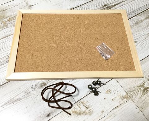 2ステップ 100均コルクボードをアクセサリーハンガーに 暮らしニスタ 2ステップ 100均コルクボードをアクセサリーハンガーに 暮らしニスタ