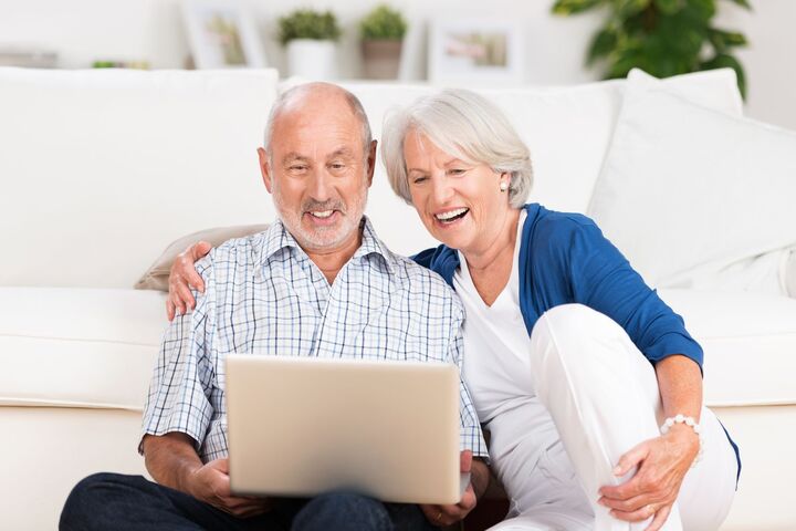 もしかして認知症? 親を上手に病院へ連れて行くには?