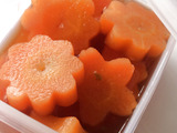 お弁当やおかずに便利な彩り?花型にんじん