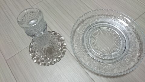ダイソーキャンドルホルダーとセリアのガラス皿でケーキスタンド 暮らしニスタ ダイソーキャンドルホルダーとセリアのガラス皿でケーキスタンド 暮らしニスタ