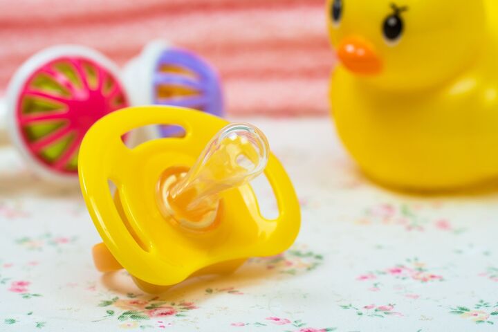 これいらなかった!不要だった育児グッズ、ママたちの口コミ集