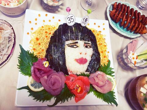 ブルゾンちえみちらし 刺身のお花いっぱいのちらし寿司 暮らしニスタ