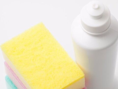身近にあるもので簡単に シールをきれいに剥がす方法5選 暮らしニスタ 身近にあるもので簡単に シールをきれいに剥がす方法5選 暮らしニスタ