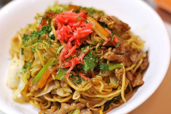 焼きそばブームが再来!お店の味を再現するコツ&ご当地焼きそばもご紹介