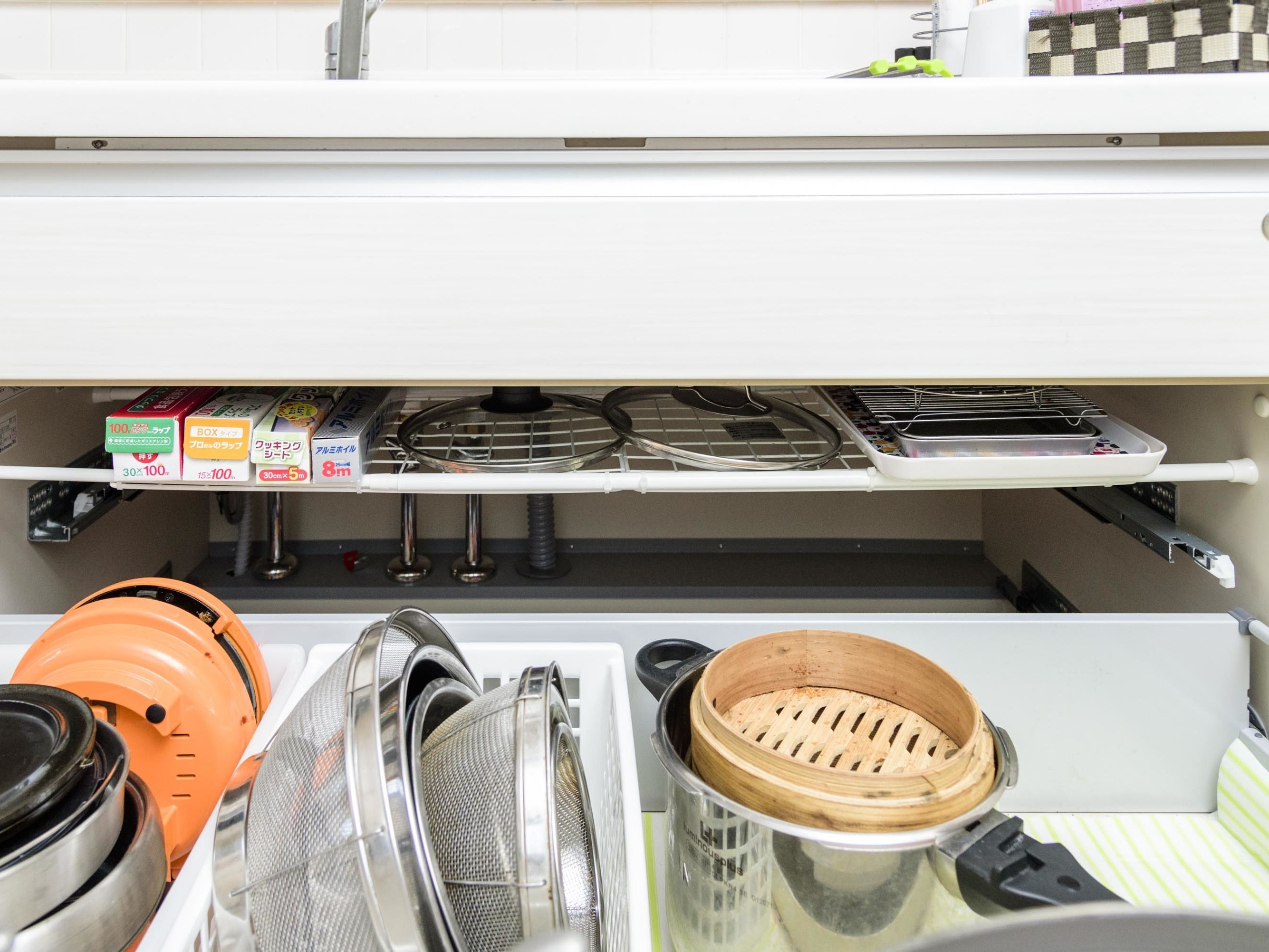 どんな場所でも自由自在 突っ張り棒で棚をつくるアイデア23選 暮らしニスタ