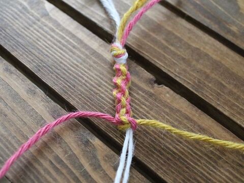 保存版 写真で解説 実は簡単 ねじり編み ねじり結び の編み方 暮らしニスタ 保存版 写真で解説 実は簡単 ねじり編み ねじり結び の編み方 暮らしニスタ