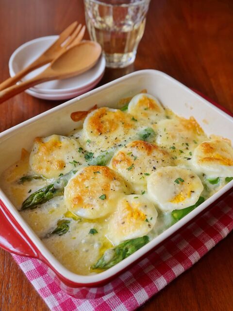 旬の野菜を満喫 アスパラガスとゆで卵のチーズ焼き 暮らしニスタ