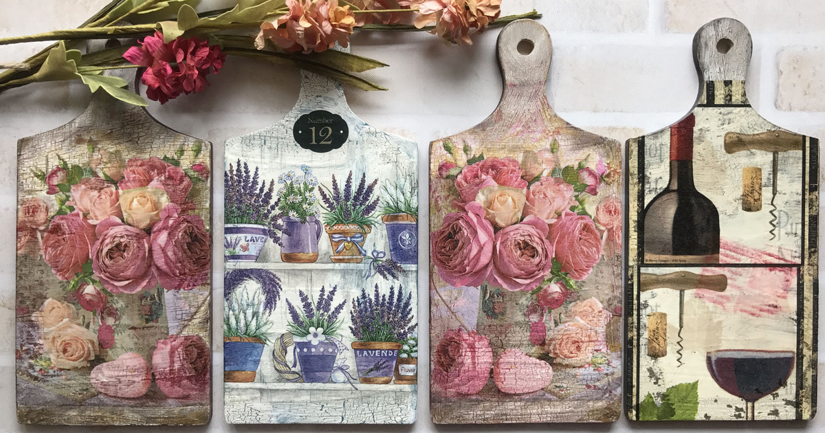 セリアのカッティングボードをデコパージュ ペーパーナプキンの境目を目立たなくする方法も 暮らしニスタ