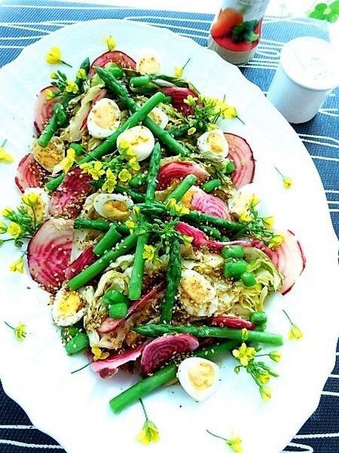 おしゃれ な 春キャベツのごちそうサラダ 暮らしニスタ