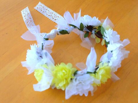 100均リースで簡単 花かんむり コサージュ 暮らしニスタ 100均リースで簡単 花かんむり コサージュ 暮らしニスタ
