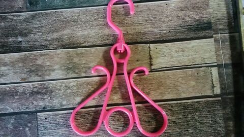 ダイソーのシューズ干しハンガーでフレンチ風シャンデリア 暮らしニスタ ダイソーのシューズ干しハンガーでフレンチ風シャンデリア 暮らしニスタ