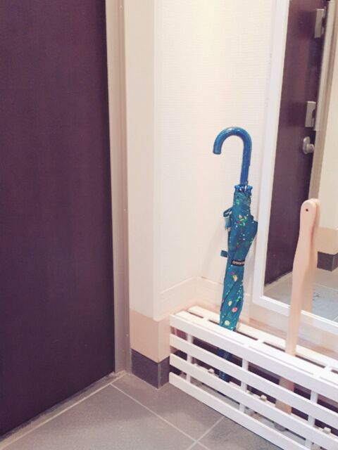 100均diy スノコで作るシンプル傘立て 暮らしニスタ