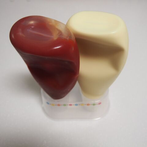 100均で見つけたこれを使うと マヨネーズやケチャップを冷蔵庫ドア側に安定収納できました 暮らしニスタ