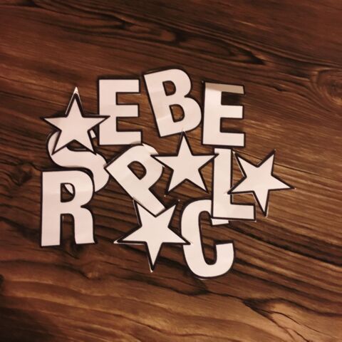 オリジナルステッカーで冷蔵庫をおしゃれに 暮らしニスタ