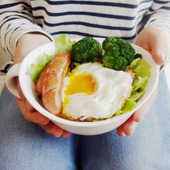 カウチごはんで楽しむ♪カジュアル丼