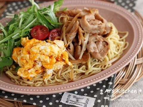 インスタントラーメンで作る エスニック風冷やし中華まぜそば 暮らしニスタ