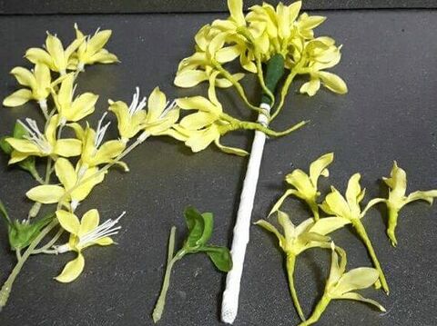 100均の造花で作ったヒヤシンスの水栽培を紹介します 暮らしニスタ