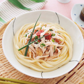 さっぱり食べたい夏うどん、「梅チキンのぶっかけうどん」