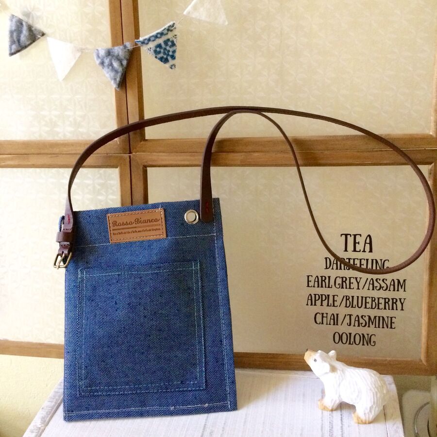100均商品2つで簡単デニム風ポシェット 暮らしニスタ 100均商品2つで簡単デニム風ポシェット 暮らしニスタ